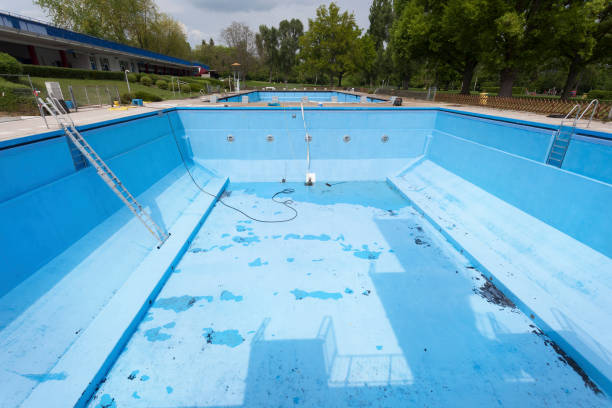 Sewage cleanup and water damage restoration in FL